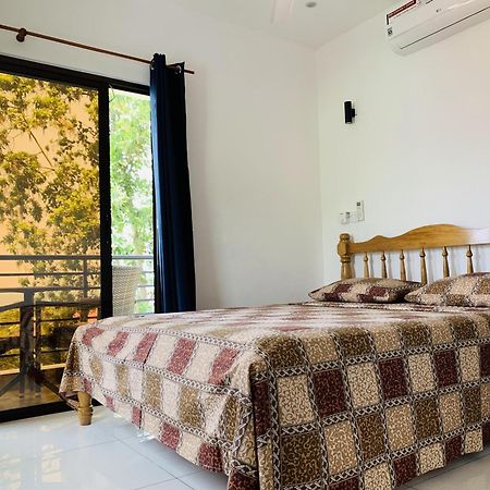 Oceanic View Apartments Beau Vallon  Bagian luar foto
