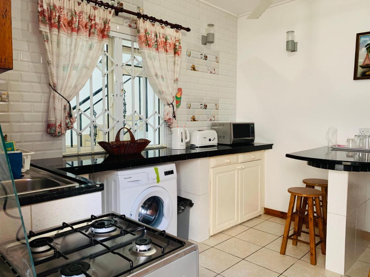 Oceanic View Apartments Beau Vallon  Bagian luar foto