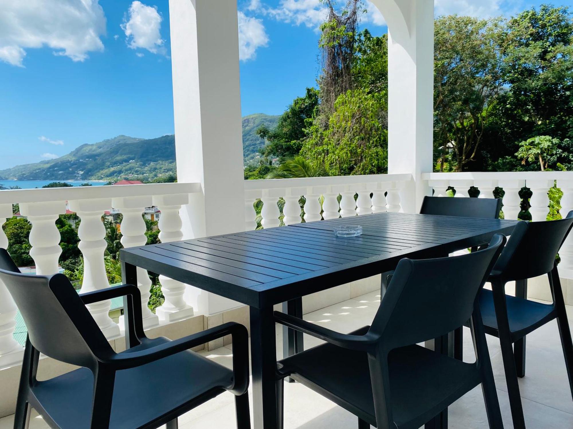 Oceanic View Apartments Beau Vallon  Bagian luar foto