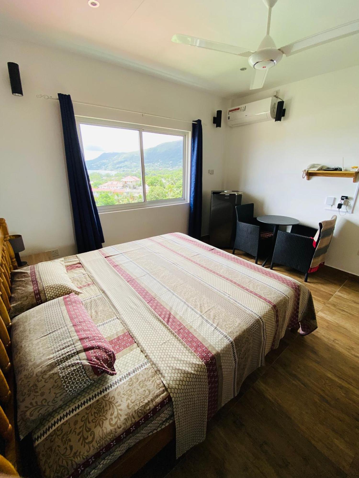 Oceanic View Apartments Beau Vallon  Bagian luar foto