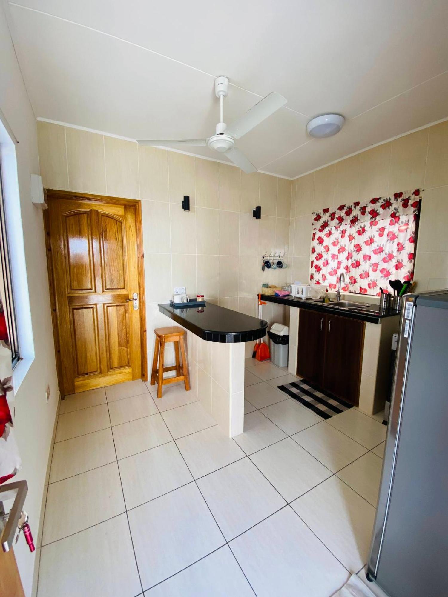 Oceanic View Apartments Beau Vallon  Bagian luar foto