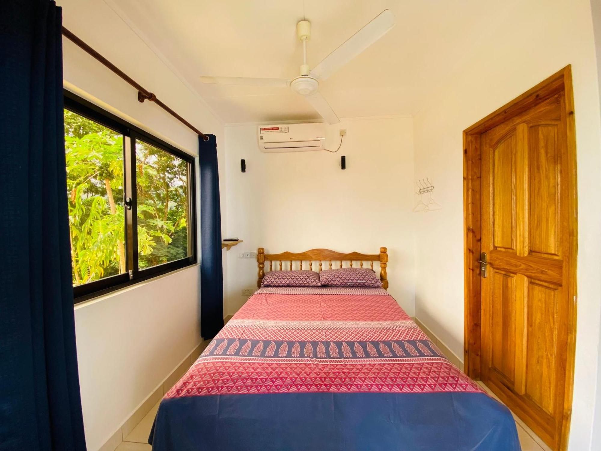 Oceanic View Apartments Beau Vallon  Bagian luar foto