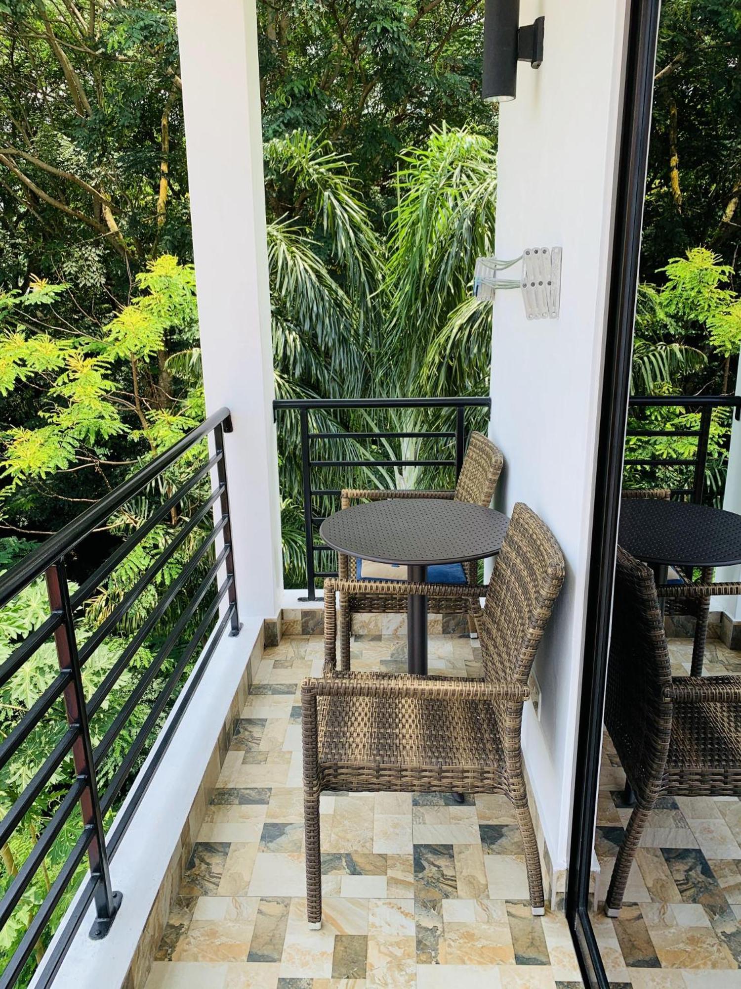 Oceanic View Apartments Beau Vallon  Bagian luar foto